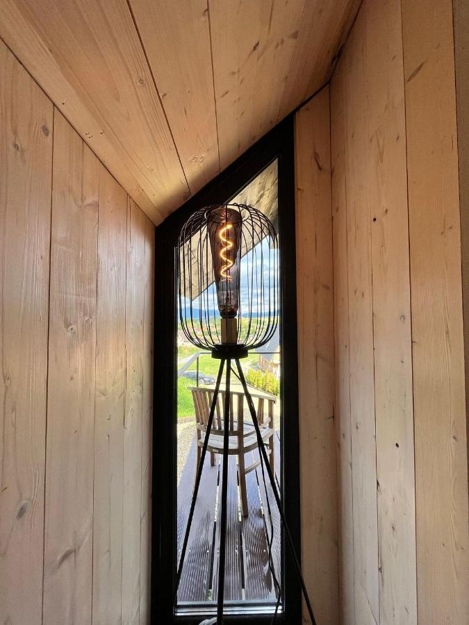فيلا Bramble Tiny House Zărneşti المظهر الخارجي الصورة
