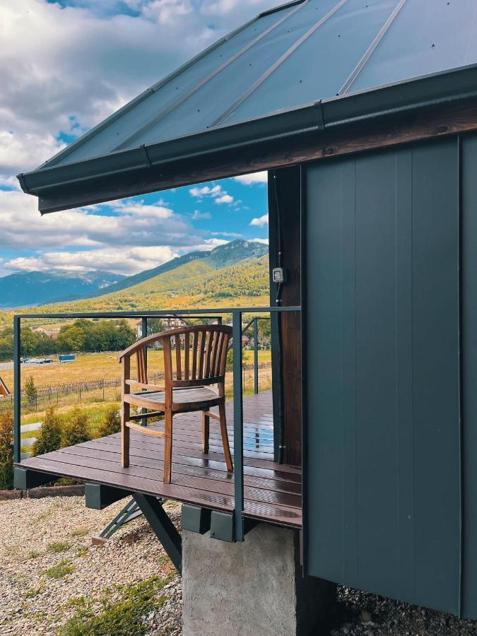 فيلا Bramble Tiny House Zărneşti المظهر الخارجي الصورة